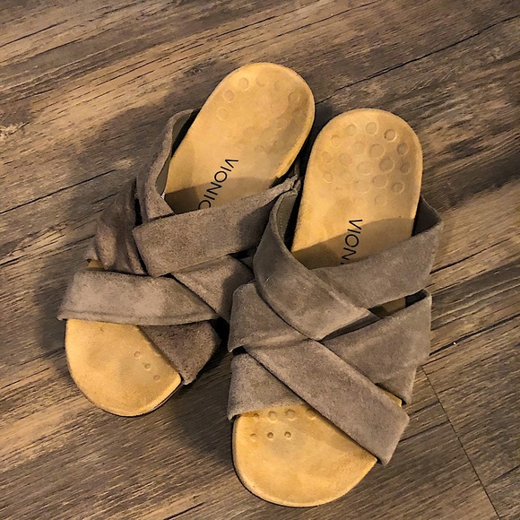 Vionic Juno suede slides size 9 - Picture 12 of 16